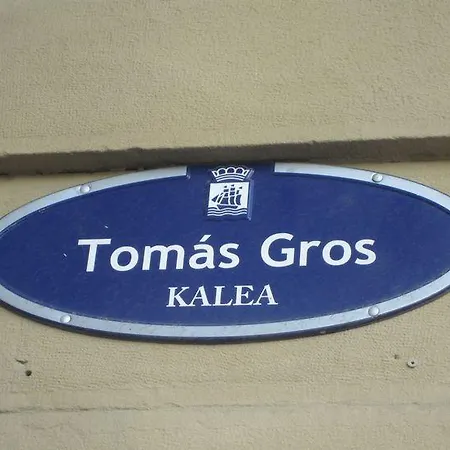 Kasa Tomas Gros * San Sebastián